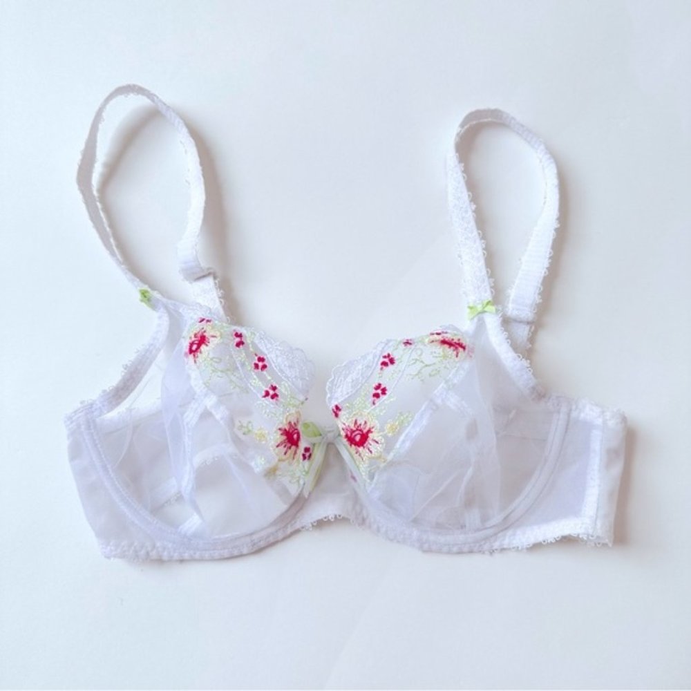 Freya Embroidered White Unlined Underwire Bra 30DD
